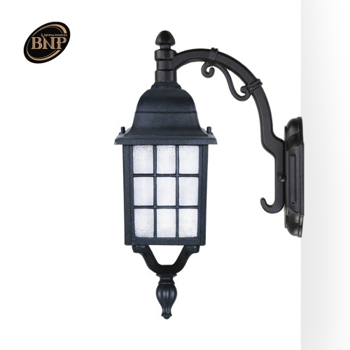 چراغ دیواری مشبک - کد : 5101